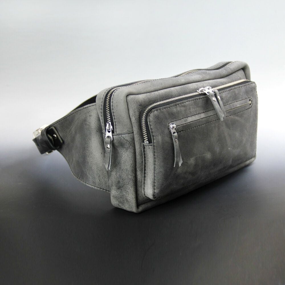 kudu] KD SQUARE BODYBAG | Ryu(リュウ)公式ECサイト／Wath'z