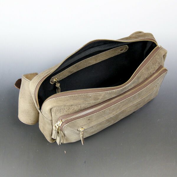 kudu] KD SQUARE BODYBAG | Ryu(リュウ)公式ECサイト／Wath'z