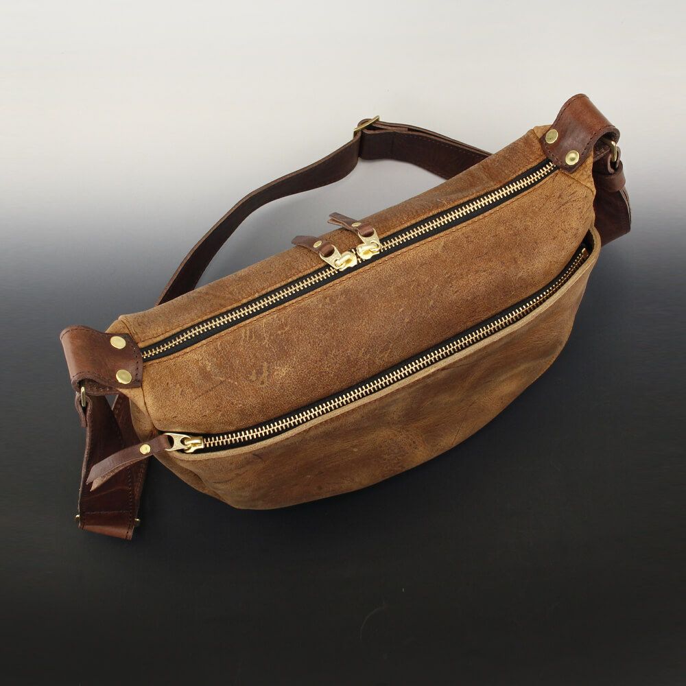 kudu] KD MOON SHOULDER BAG (M) | Ryu(リュウ)公式ECサイト／Wath'z