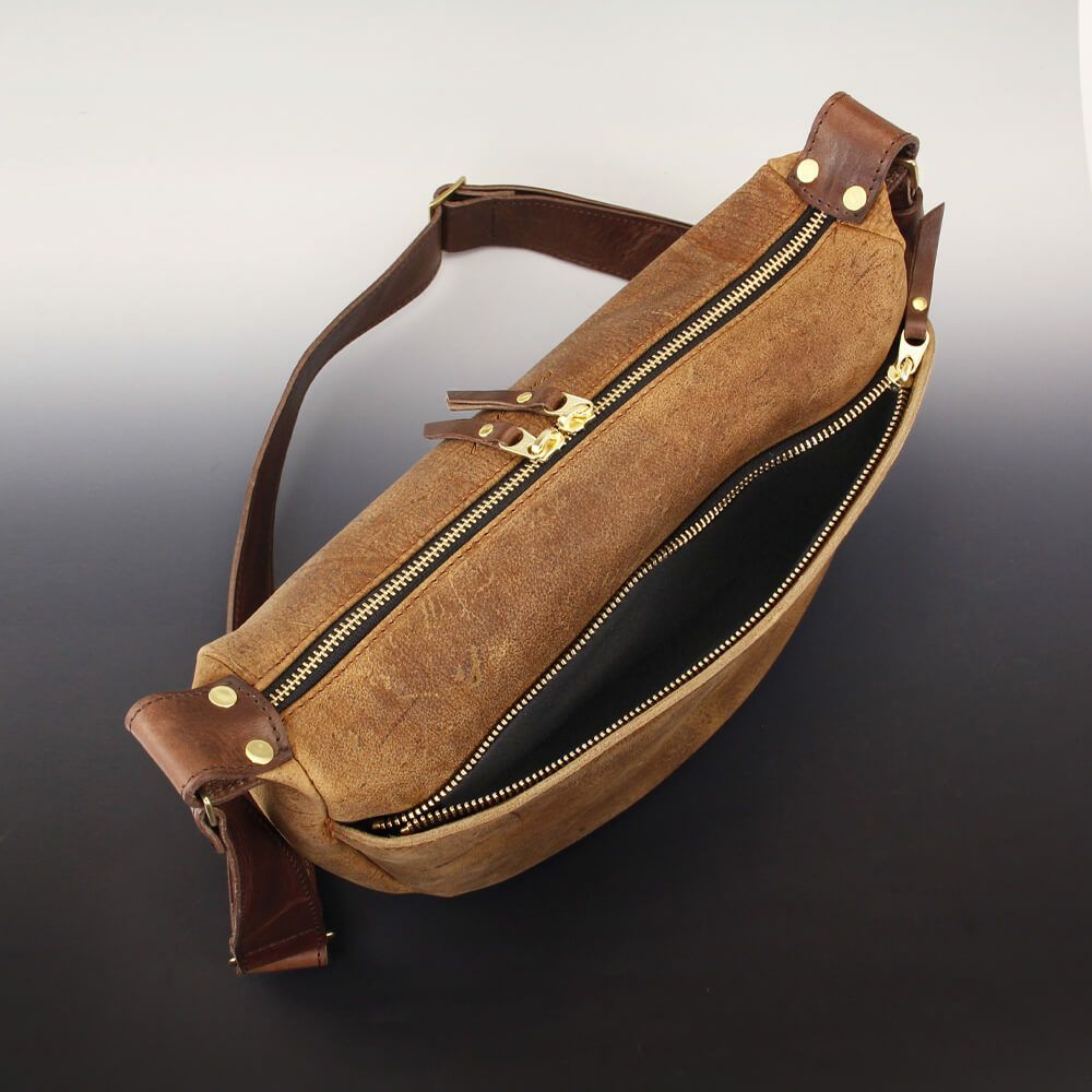 kudu] KD MOON SHOULDER BAG (M) | Ryu(リュウ)公式ECサイト／Wath'z