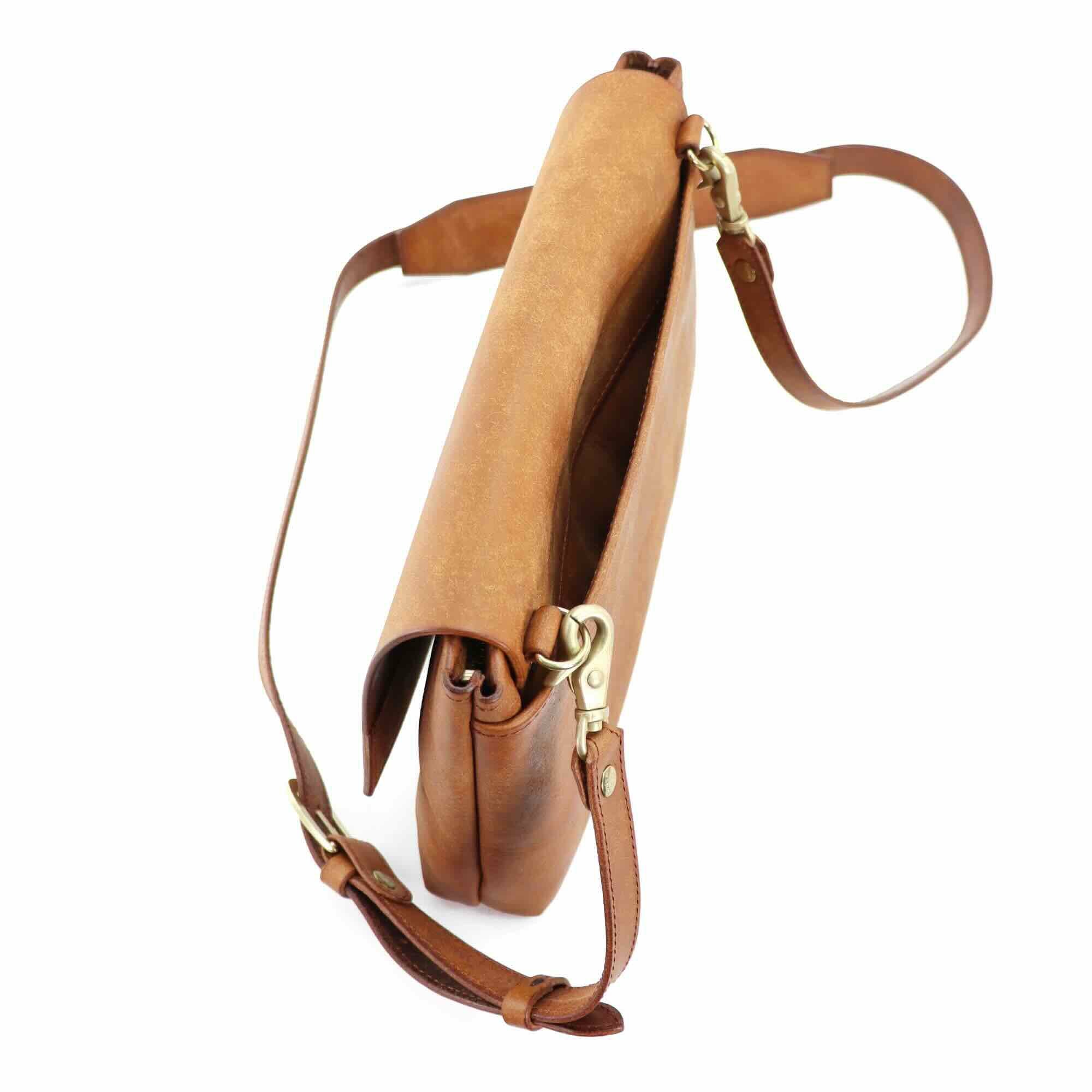 ryuリュウショルダーバッグ ヒロ Ryu] MOON SHOULDER BAG (M) | Ryu(リュウ)公式ECサイト／Wath'z